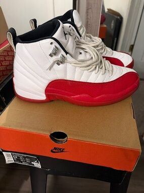 Air Jordan 12 “Cherry” Sz 9.5 Men